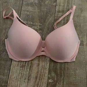 32D Victoria’s Secret perfect shape bra